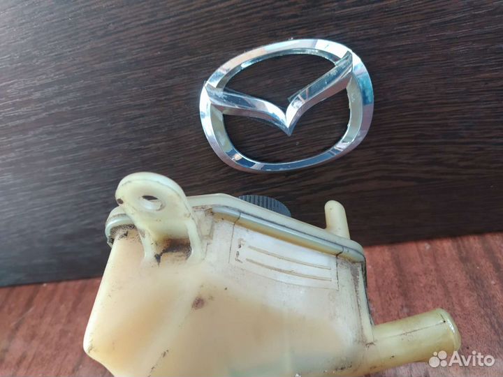 Бачок гур Мазда Демио DW3W