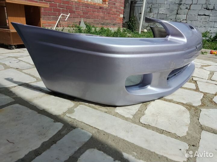 Бампер передний передний Toyota Cynos