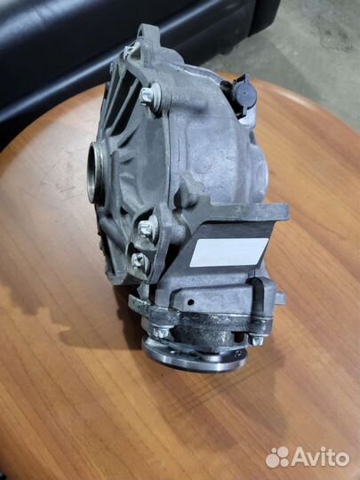 Редуктор переднего моста на Мерседес-W221-W216