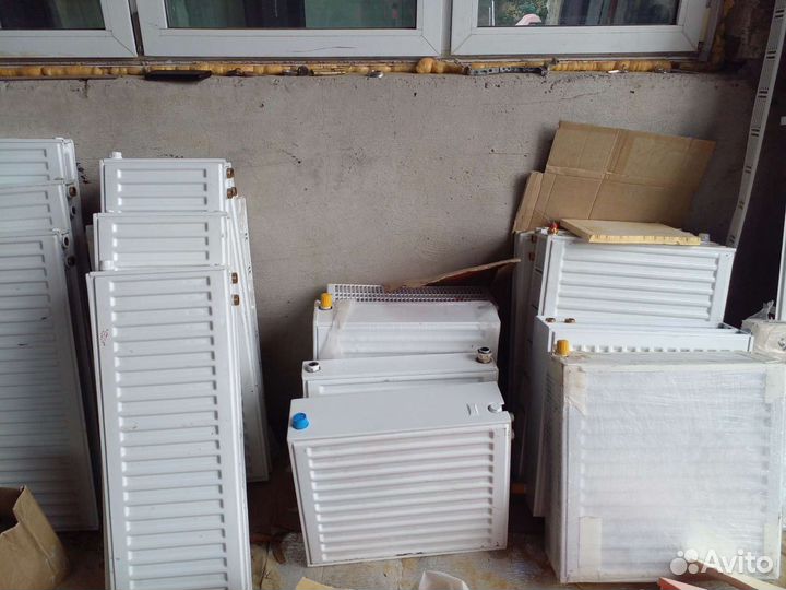 Окна пластиковые бу. Входные двери.Радиаторы отопл