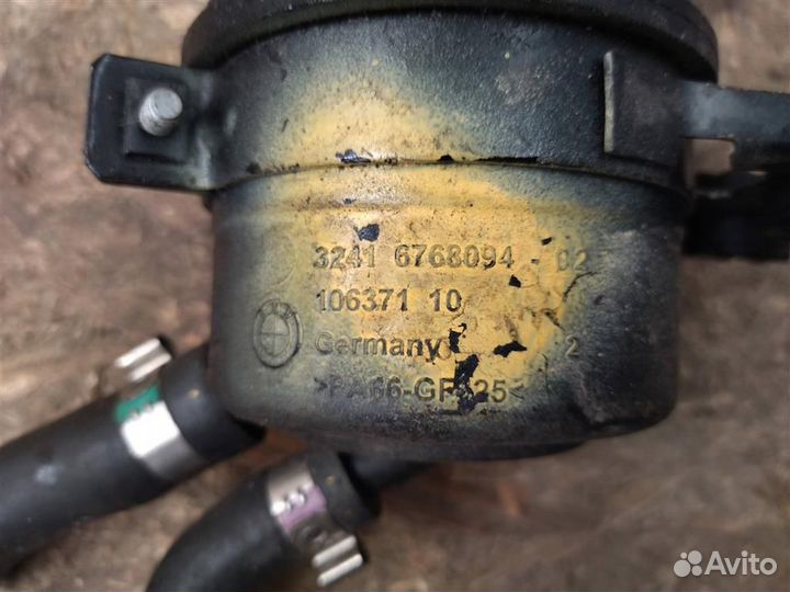 Бачок гидроусилителя BMW M3 E90