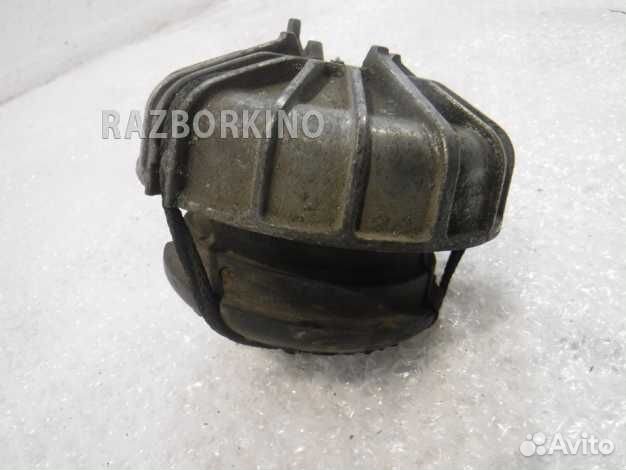 Подушка двигателя