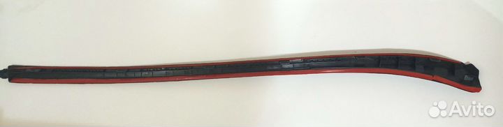 Молдинг лобового стекла правый peugeot 308, 408 81
