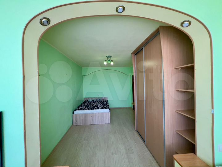 3-к. квартира, 84 м², 8/17 эт.