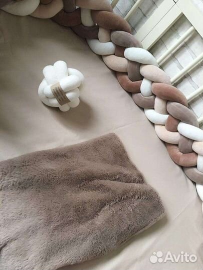 Бортики в кроватку косичка