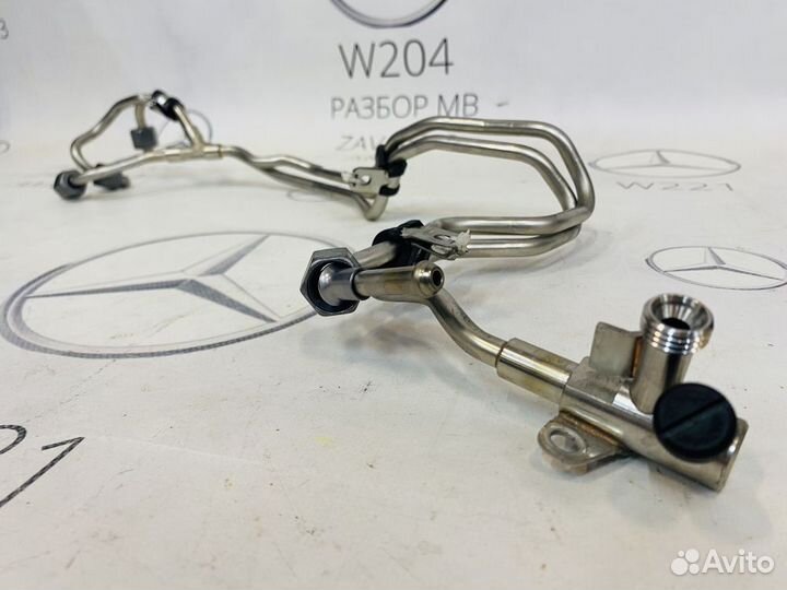Топливная трубка левая правая M276 Mercedes-Benz