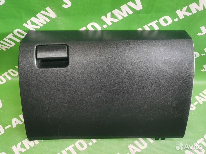 Бардачок Toyota Avensis