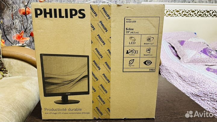 Монитор Philips 19