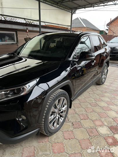 Toyota RAV4 2.5 AT, 2020, 64 000 км
