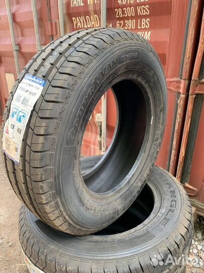 Triangle Connex Van TV701 215/65 R15C 104T