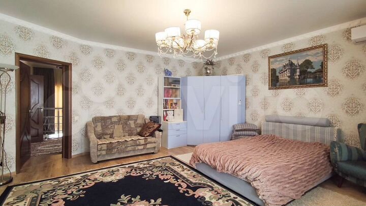 Дом 186 м² на участке 6 сот.