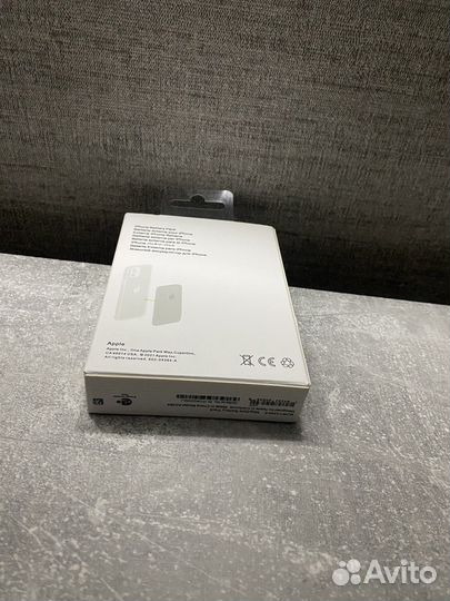 Повер банк apple