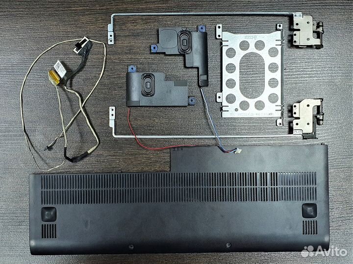 Запчасти и комплектующие на Lenovo 300-15isk