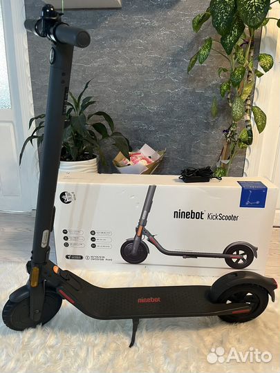 Электросамокат Ninebot kickscooter e22