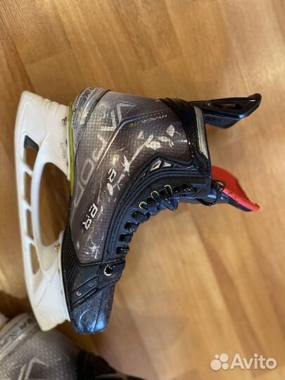 Хоккейные коньки Bauer Hyperlite size 5,5 Ft2