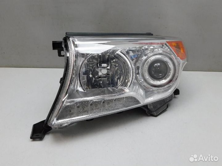Фара левая Toyota Land Cruiser