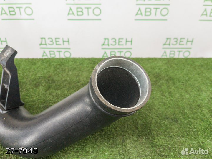 Патрубок воздухозаборника Volvo V50