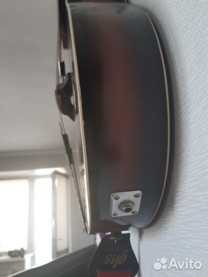 Продам гитару