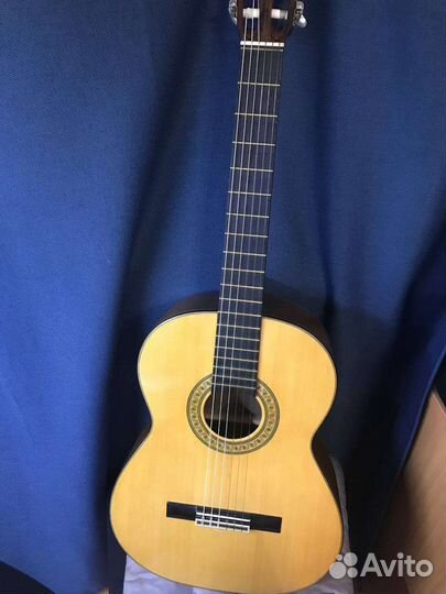 Мастеровая классическая гитара