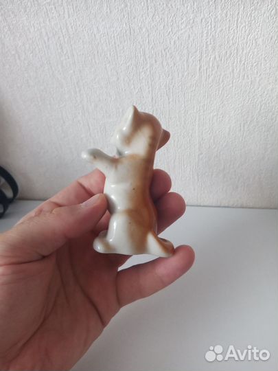 Фарфоровая статуэтка Львёнок СССР