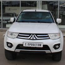 Mitsubishi Pajero Sport 2.5 MT, 2014, 200 400 км, с пробегом, цена 1 585 000 руб.