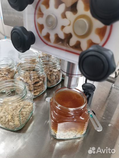 Мед натуральный с орехами фасованный 330гр опт