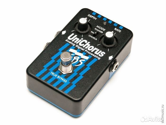 Универсальная педаль эффектов EBS UniChorus
