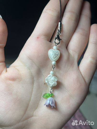 Подвеска для телефона ручной работы