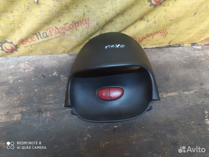 Накладка торпедо с кнопками Peugeot 206