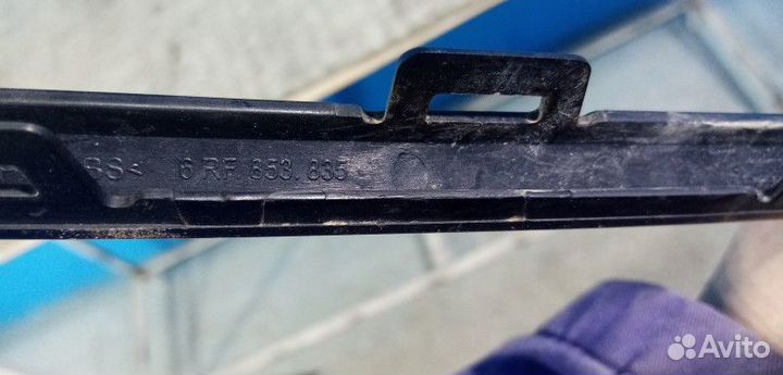 Молдинг заднего бампера Volkswagen Polo 5