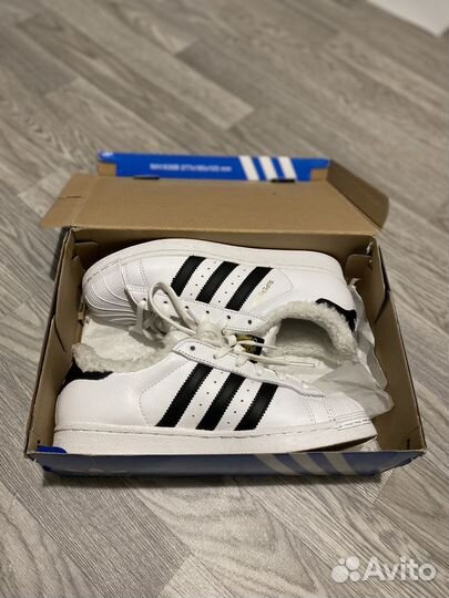 Adidas superstar с мехом