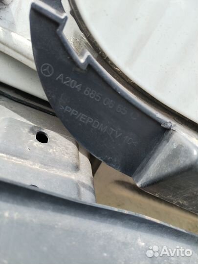 Крепление бампера заднее Mercedes C250 W204 2 2008