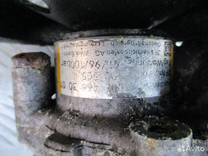 Насос гидроусилителя Мерседес W202