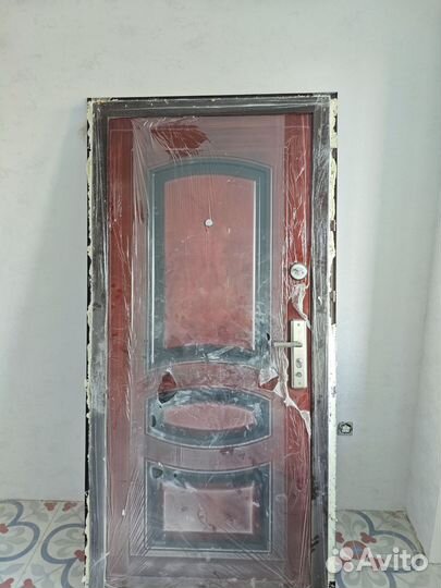 Дверь входная металлическая
