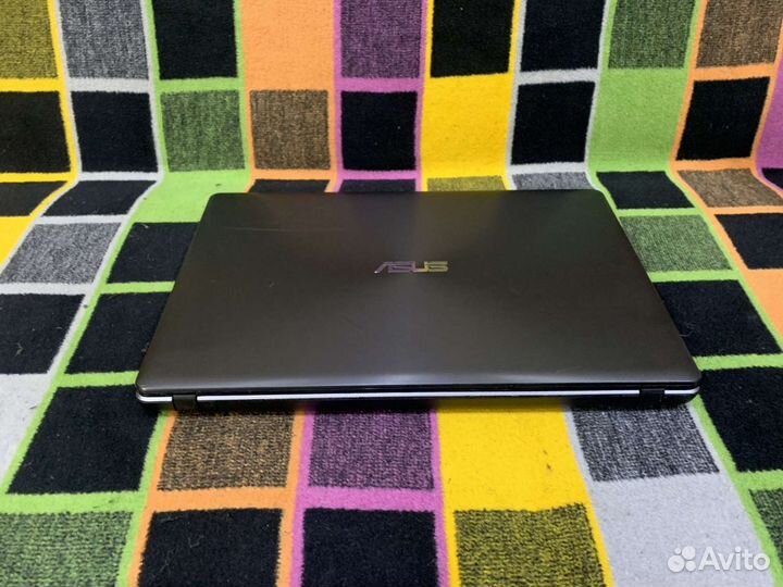 Ноутбук asus X550CC