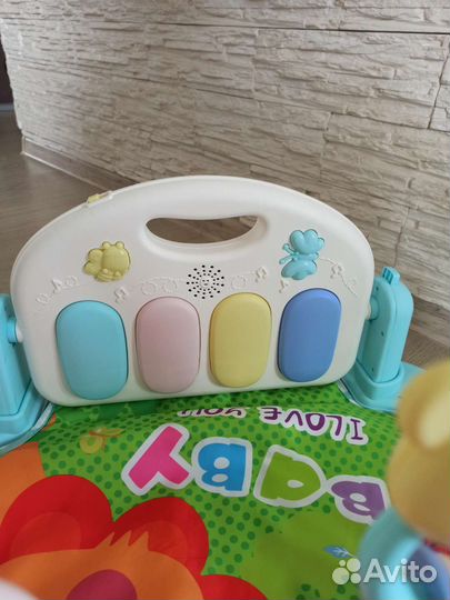 Развивающий коврик с пианино