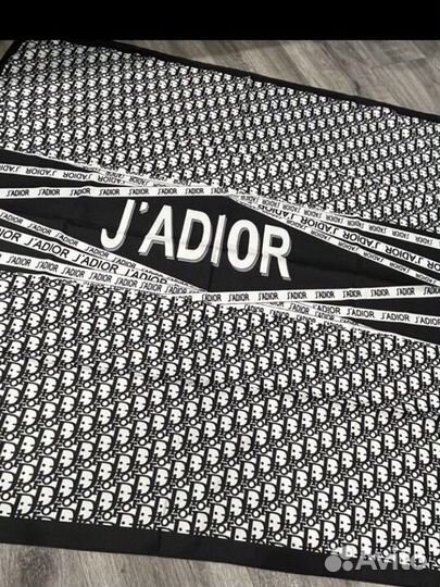 Шелковый платок шаль Dior разные синий и серый