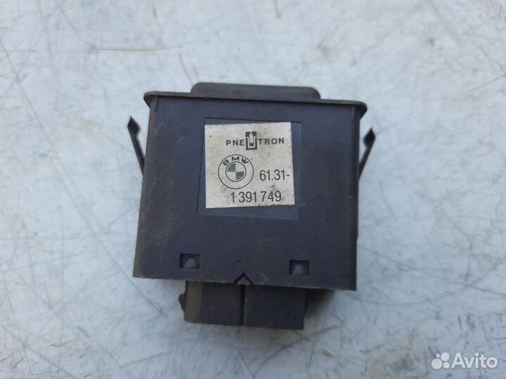 Кнопка обогрева заднего стекла Бмв е34