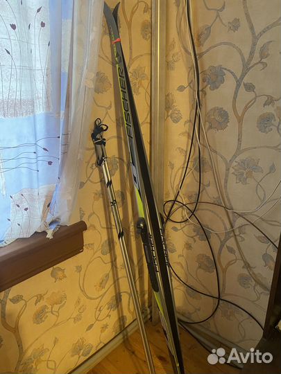 Лыжи беговые fisher комплект