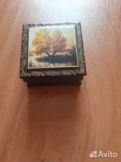 Шкатулка для ювелирных украшений