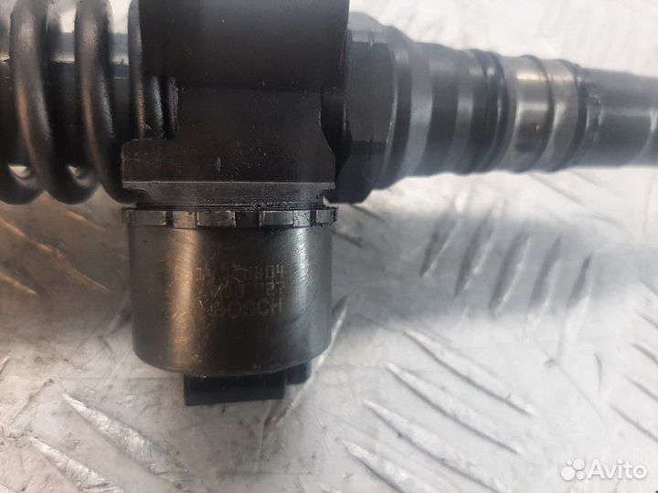 Форсунка Chrysler Sebring 3 2007 03G130073G