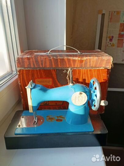 Детская швейная машина металлическая бу СССР