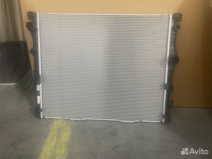 Радиатор bmw G11