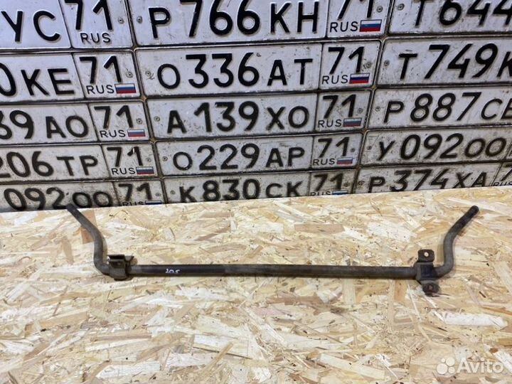 Передний стабилизатор Ваз 21213 2000