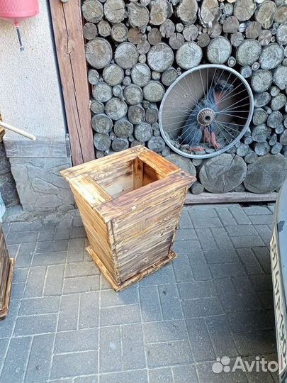 Кашпо для цветов из дерева, высота 60см