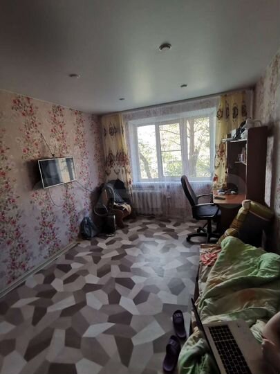 Комната 17,4 м² в 4-к., 1/5 эт.