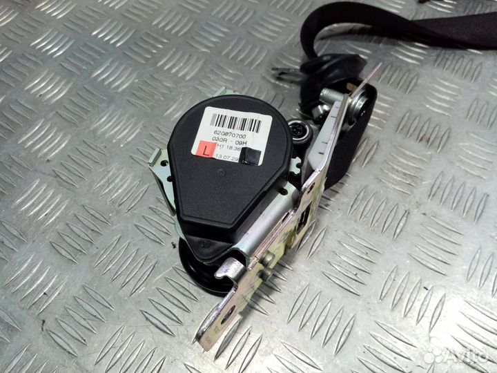 Б/У Ремень безопасности с пиропатроном задн#001