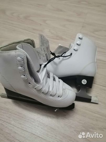 Коньки фигурные decathlon 27, 28, 29 размер