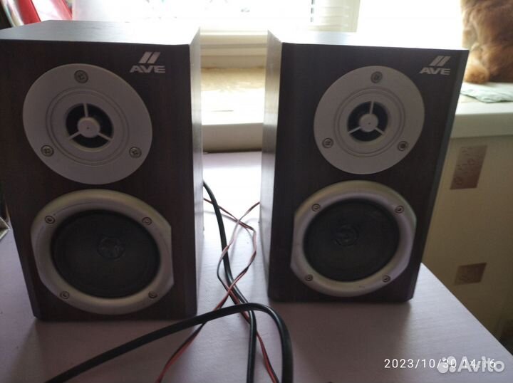 Компьютерные колонки с сабвуфером
