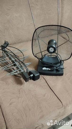 Антенны,лампа настольная с прищепкой